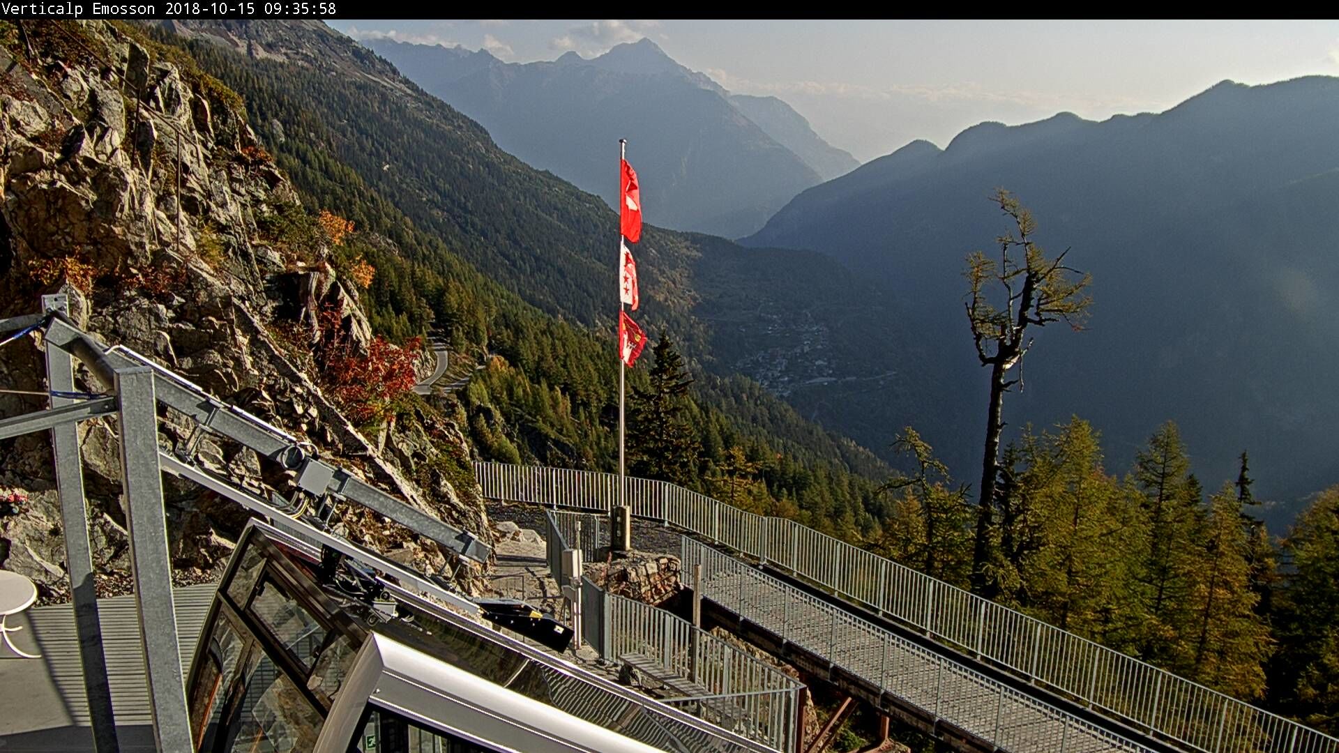 VerticAlp Emosson - webcam Les Montuires 1825m